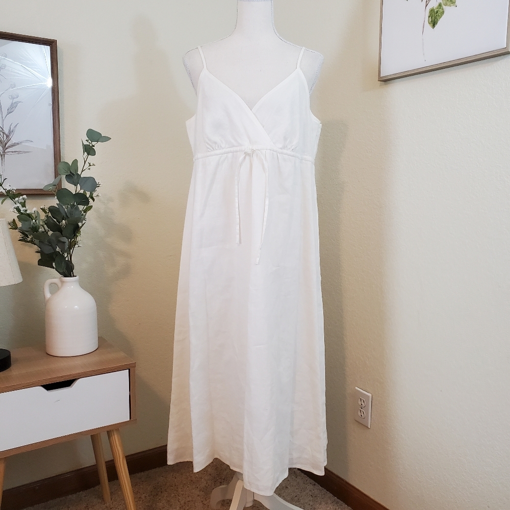 Liz Claiborne Summer white midi Length dress! Size 14.